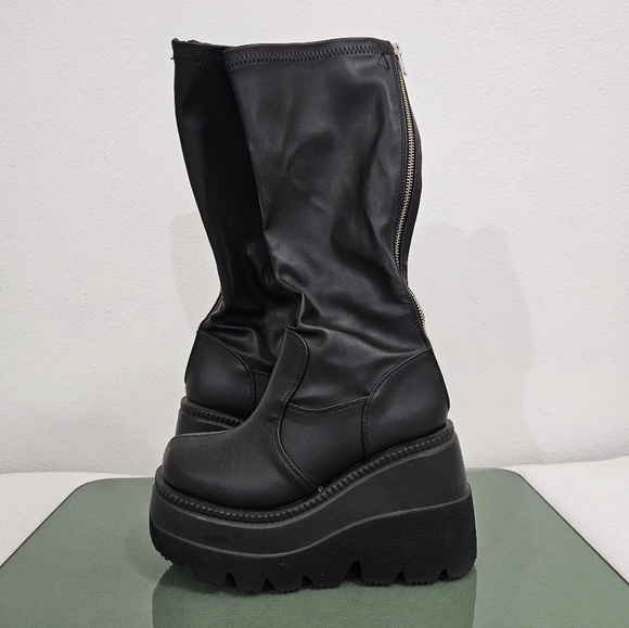 Demonia Shaker-65 Black Str Vegan Leather Platform Knee High Boots Size 7 - Picture 6 of 12